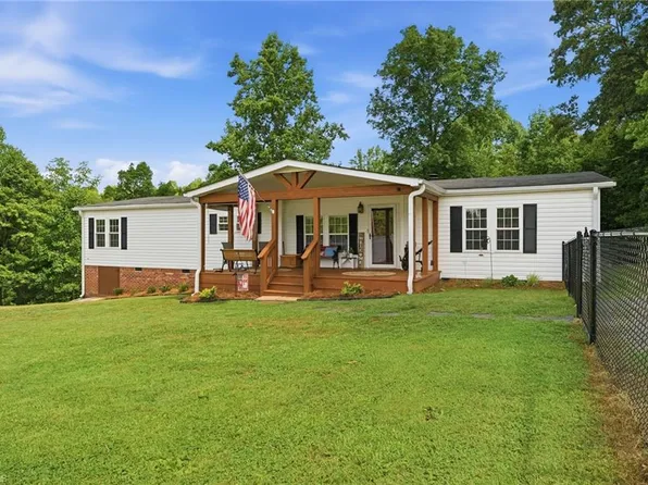3307 Baltimore Rd, East Bend, NC 27018