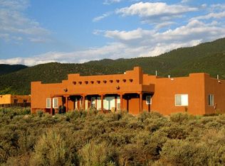 1423 Couse Rd, Taos, NM 87571