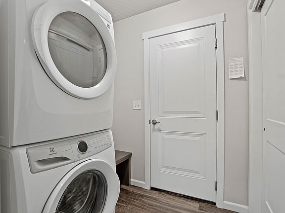 2nd image of 16917 E Knox Ln #1