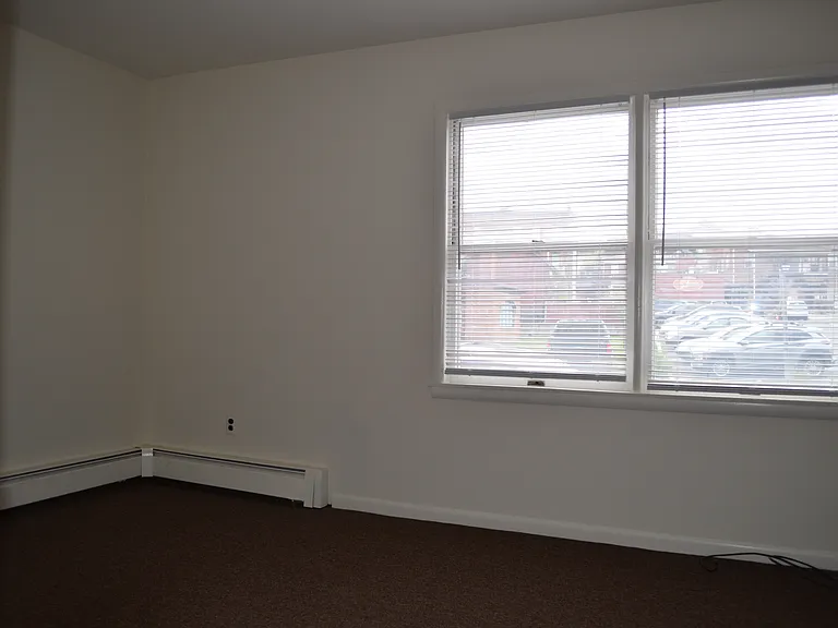 50 Cook Ave #1A — Photo 4