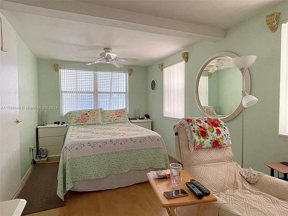 4th image of 9951 Dominican Dr