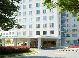 Grosvenor Park I Condominium, Rockville, MD 20852