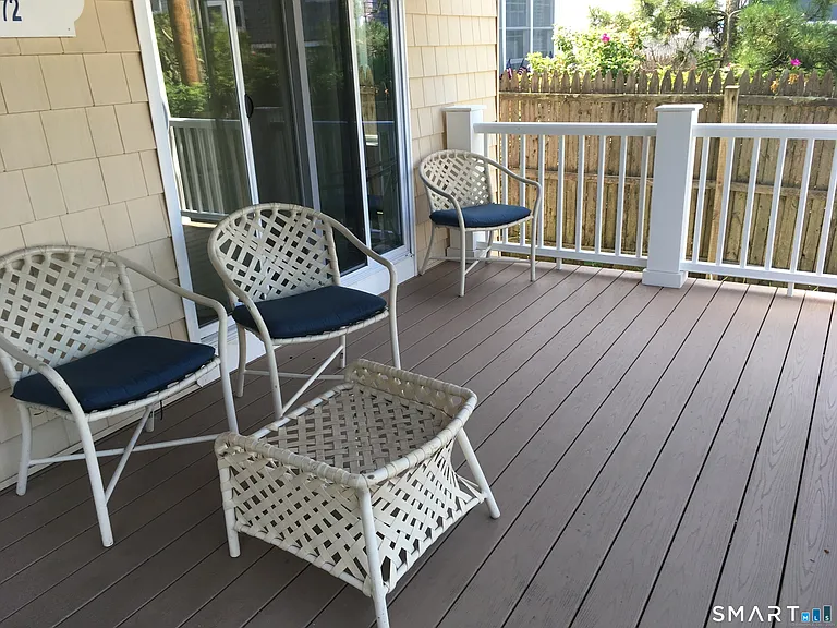 989 Fairfield Beach Rd — Photo 14