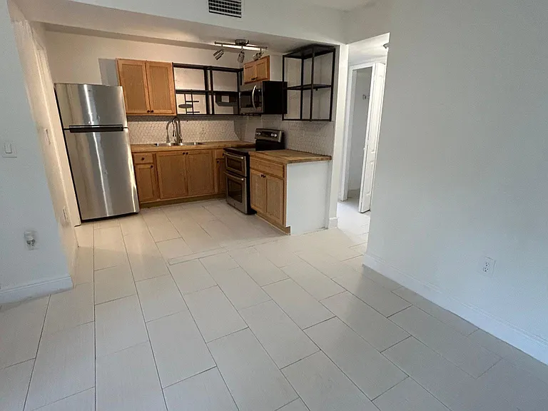 4115 S Semoran Blvd #16 — Photo 9