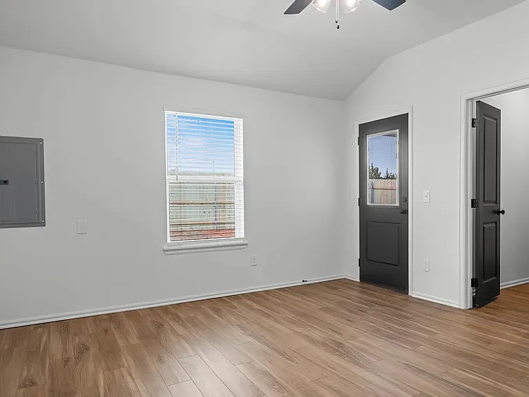 420 N Canyon Ter — Photo 19