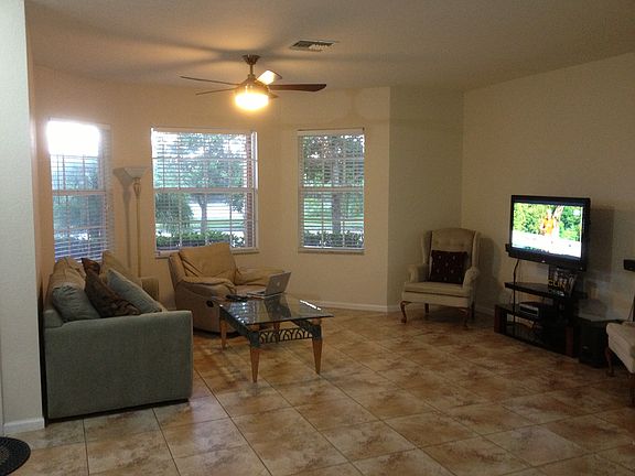3rd image of 2359 SE Ruskin Dr