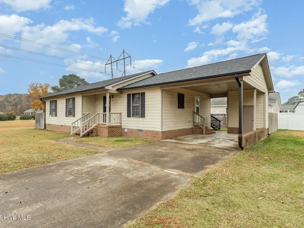 417 S Peedin Avenue, Selma, NC 27576