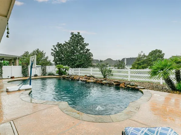 3404 Old Holly Drive, Pearland, TX 77584