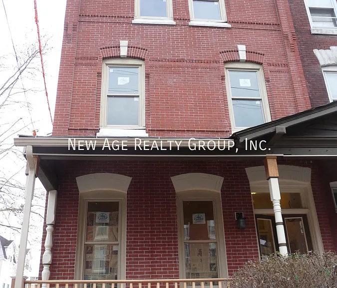 4018 Spring Garden St #2R — Photo 1