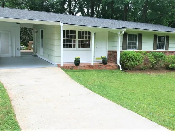 854 Verona Dr, Clarkston, GA 30021
