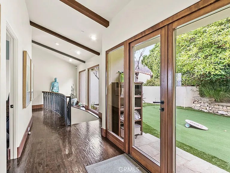 345 Emerald Bay — Photo 17