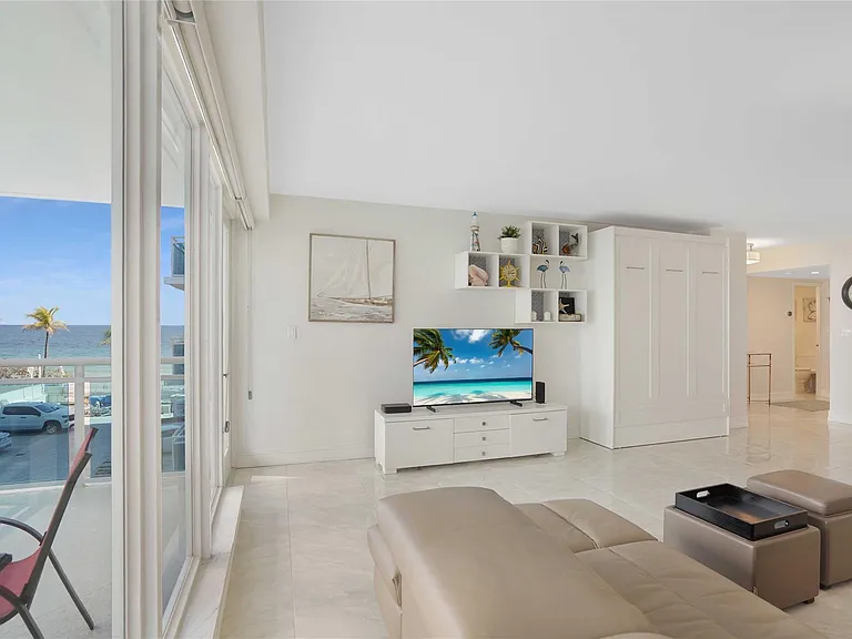 3430 Galt Ocean Dr #304 — Photo 19