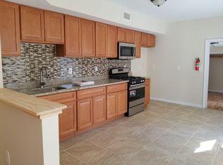 203 3rd St FL 2ND, Elizabeth, NJ 07206