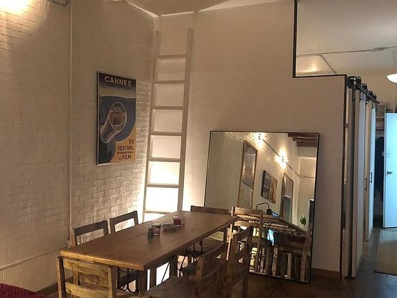 2nd image of 141 Grand St #4