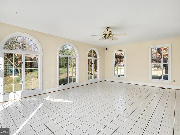 1215 Heritage Hills Dr — Photo 13