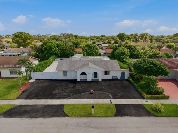 6553 SW 148th Pl, Miami, FL 33193