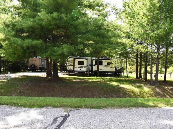 5433 Winchester Way, Gladwin, MI 48624