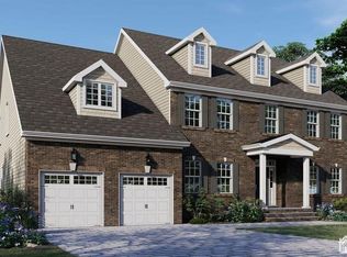 24 Intravartolo Cir, Monroe Township, NJ 08831