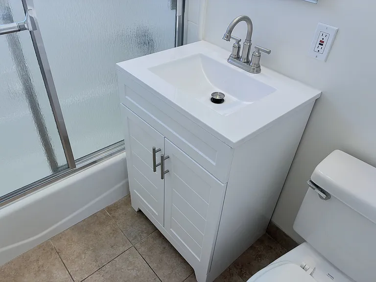 658 Ivy St #2 — Photo 15