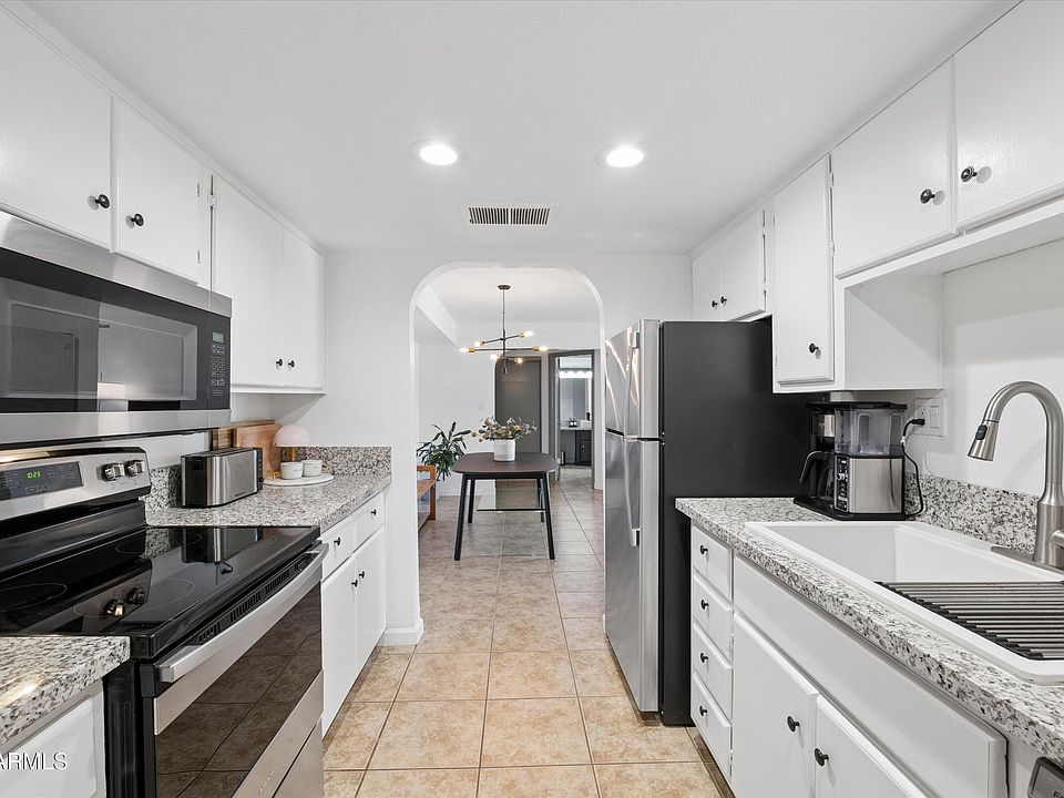1st image of 3825 E CAMELBACK Road E #186