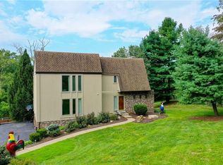 125 Alexander Dr, Mcmurray, PA
