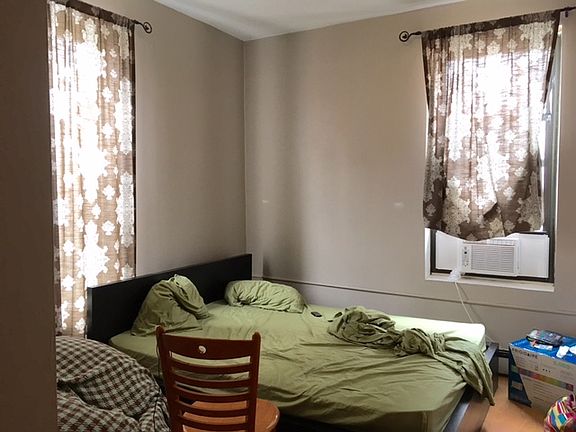 5th image of 829 43rd St APT 2C