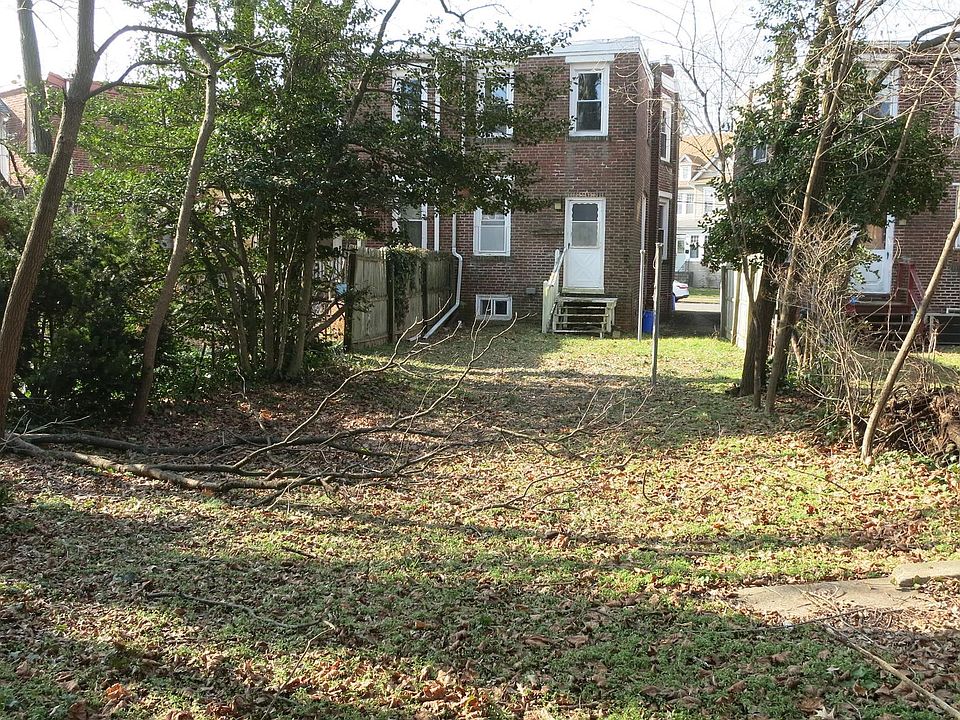 2nd image of 170 Frazer Ave
