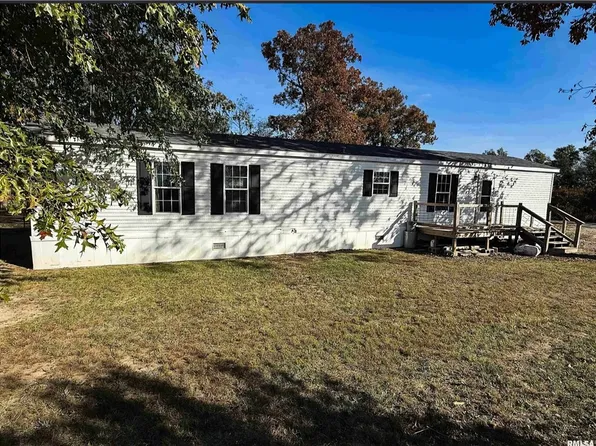 90 Wheather Dr, Xenia, IL 62899