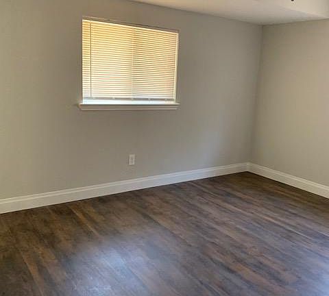 4th image of 3213 Pritchett Dr