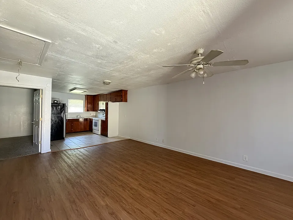 5691 Atlee Ave