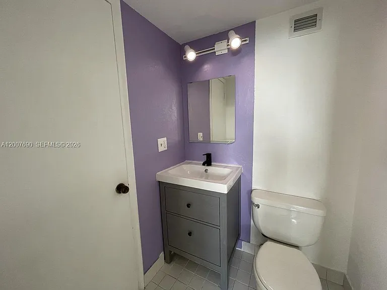 1750 James Ave #7A — Photo 11