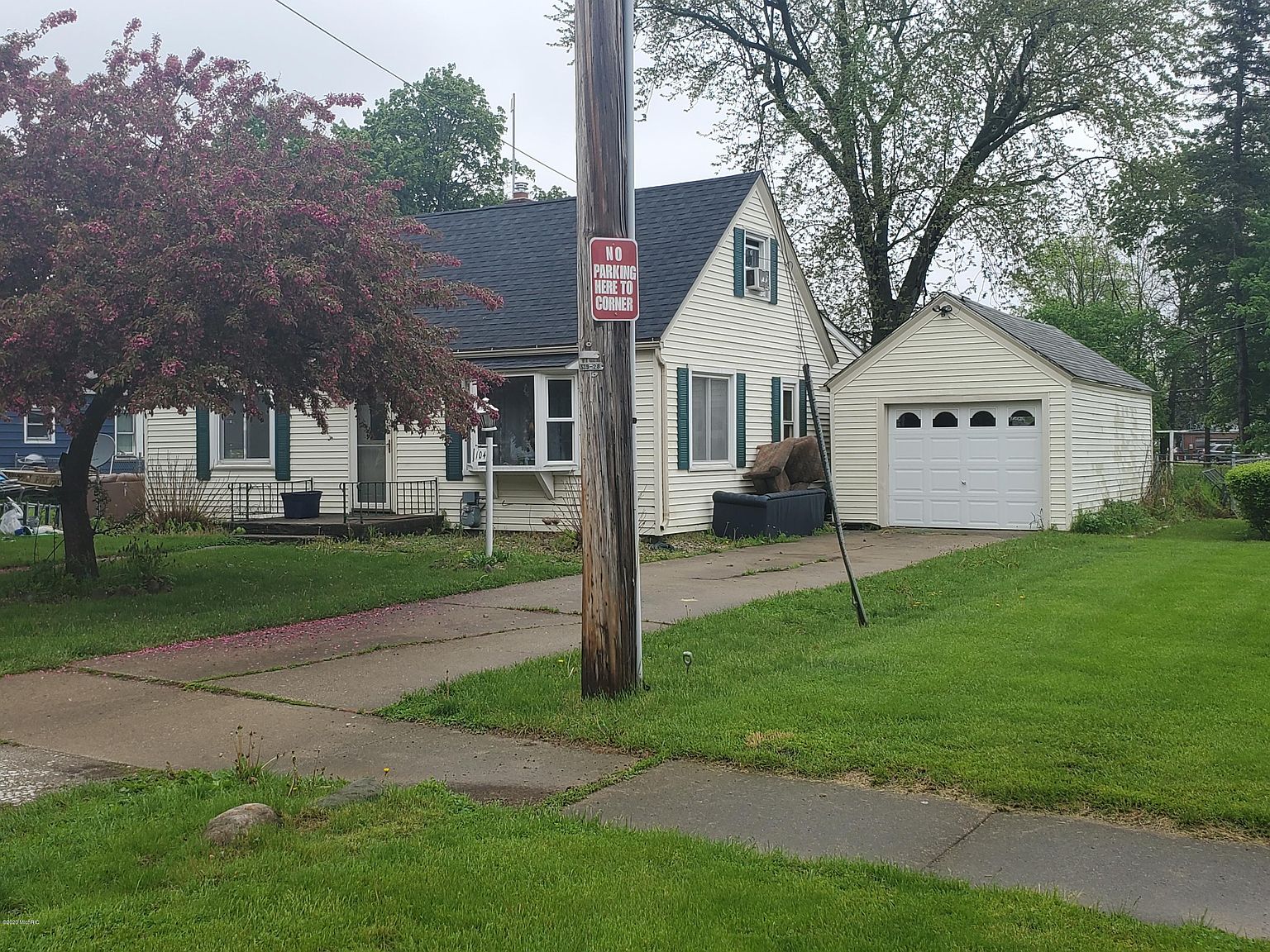 104 N Saint Joseph St, White Pigeon, MI 49099 Zillow