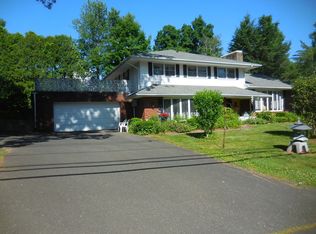 585 Rogers Ave, West Springfield, MA 01089