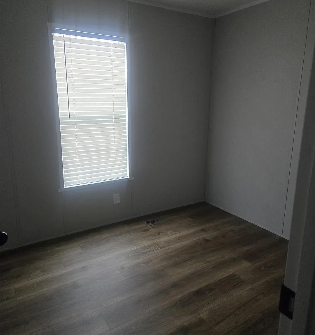 3 bed, $1,099 — Photo 3