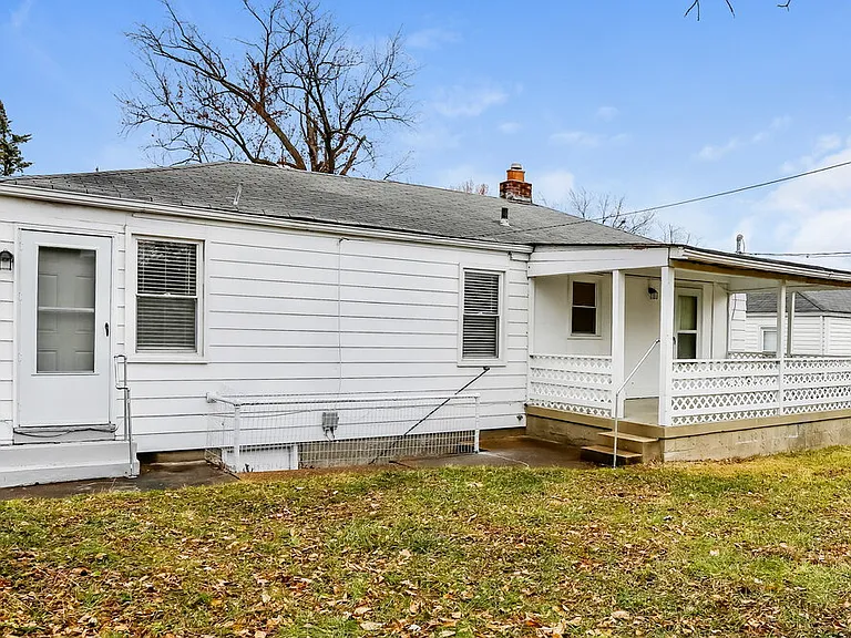 7520 Eunice Ave — Photo 16