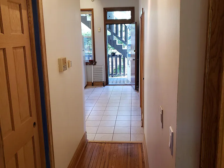 1455 W Leland Ave #1 — Photo 8
