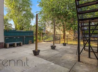 60-85 54th St #1R, Maspeth, NY 11378