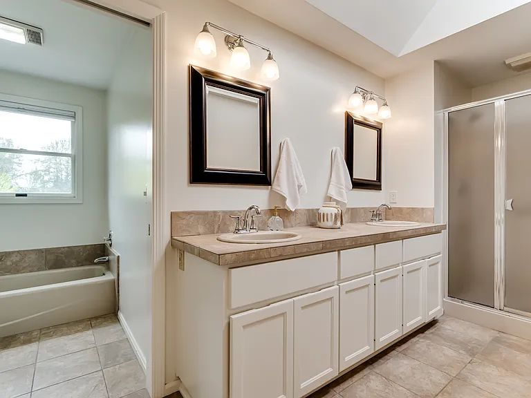 3375 Bardell Ave — Photo 25
