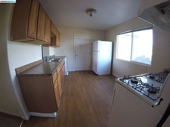 4th image of 882 Carpino Ave