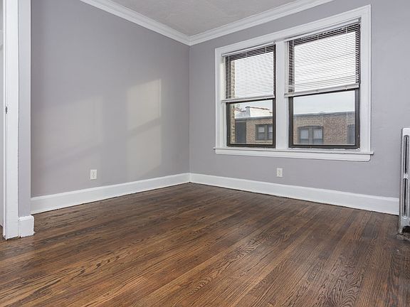 4th image of 8301 S Paulina St #8311-3S