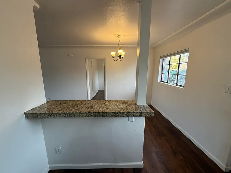 929 S 4th Ave — Photo 14