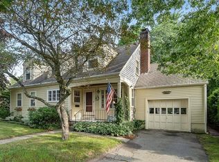79 Pleasant St, Manchester, MA 01944