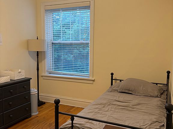 3rd image of 4215 N Francisco Ave Unit 2