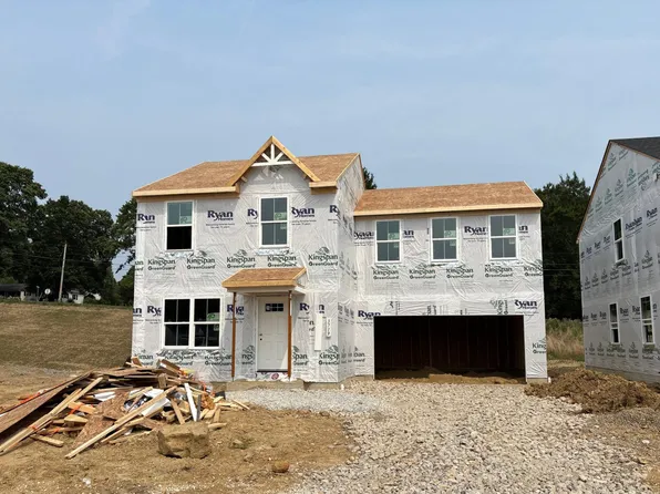 3719 Alumina Dr, Barberton, OH 44203