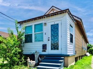2925 Hollygrove St, New Orleans, LA 70118