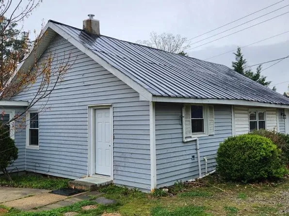 327 Lynch St, Apex, NC 27502