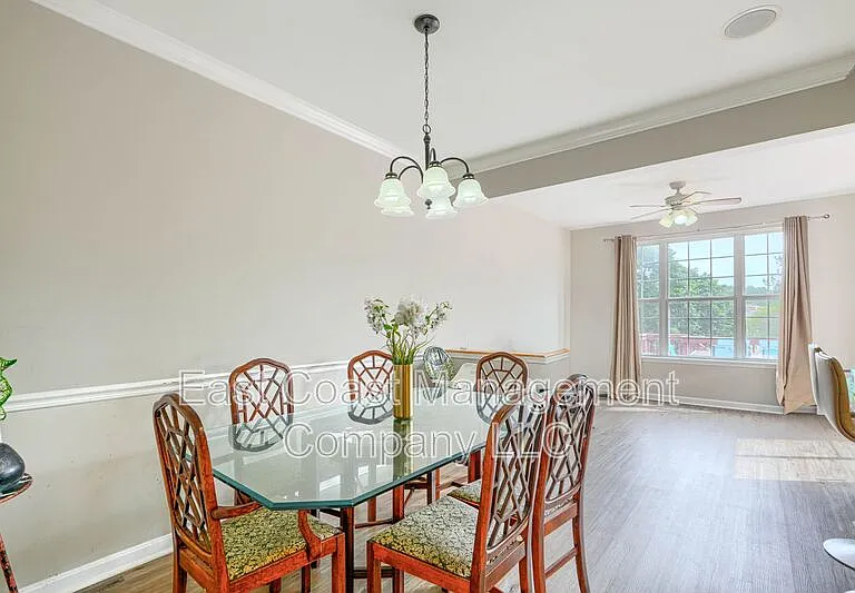 403 Deerhill Cir — Photo 6