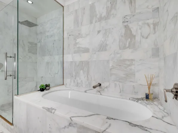 18 West 48th Street image 2 of 5