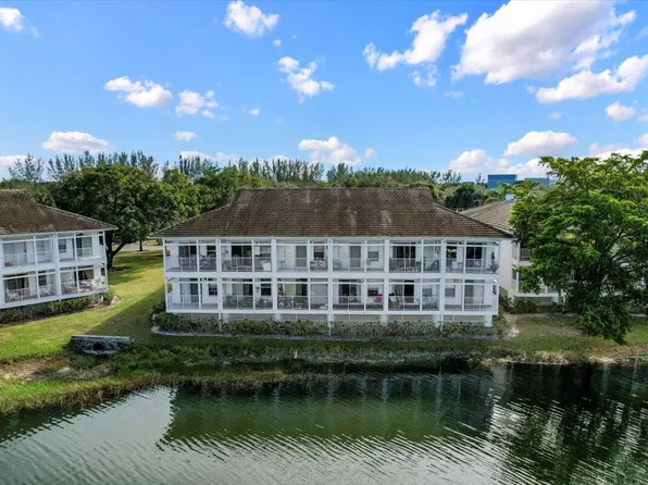 179 Cypress Point Drive #179, Palm Beach Gardens, FL 33418