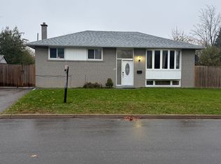 26 Alexandria Cres, Brampton, ON L6T1N3